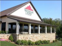 https://www.mountainlaurelgolfclub.com/